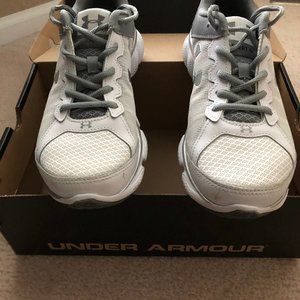 Under Armour Women's Micro Assert shoe 9.5
